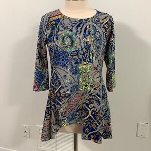 Strazzi colorful stained glass look top, shark bite hem in front good condition